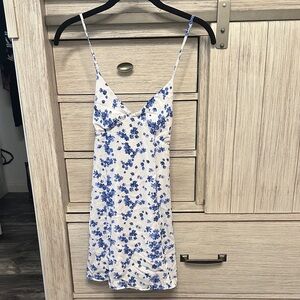 Forever 21 Blue and White Floral Mini Dress